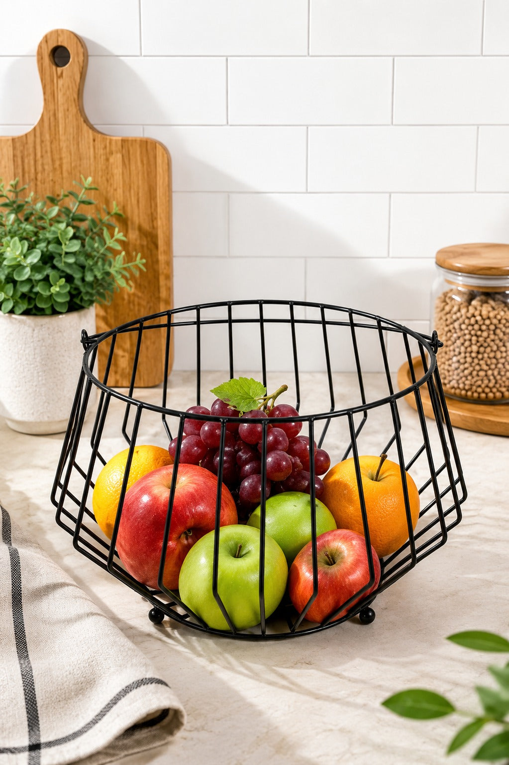 Modern Metal Fruit Basket with Handle | Round Wire Storage Basket | Kitchen & Dining Table Organizer