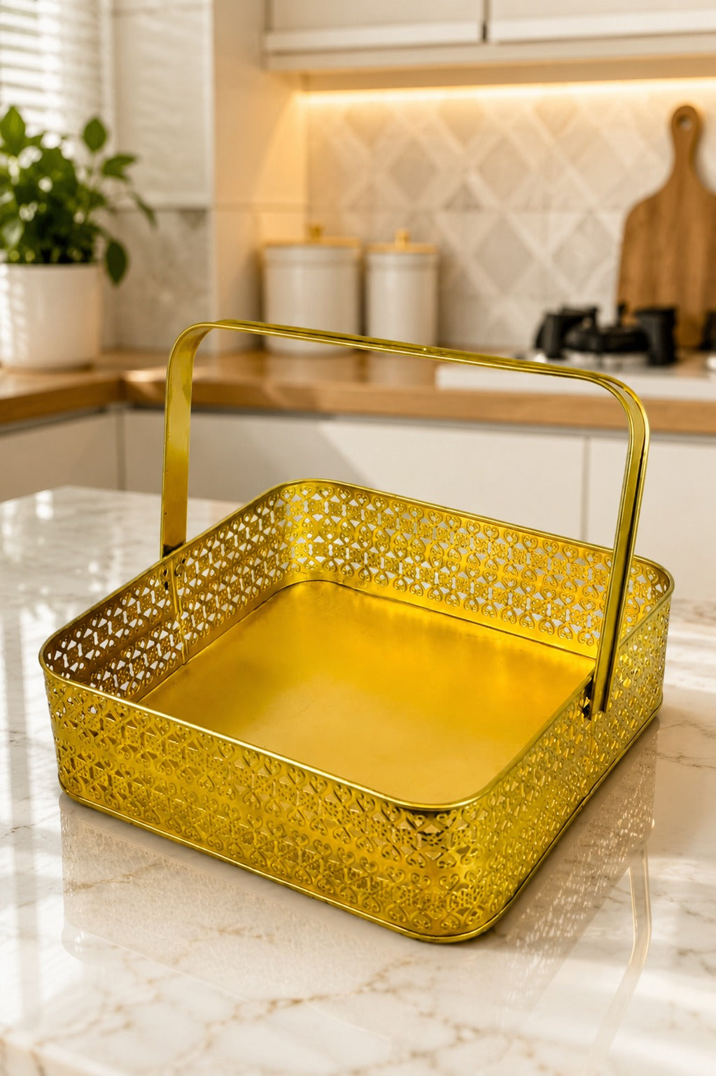 Premium Golden Metal Gift Basket with Handle | Large Decorative Storage Basket | Multipurpose Fruit Basket, Dry Fruit Hamper, Pooja Basket & Home Organizer