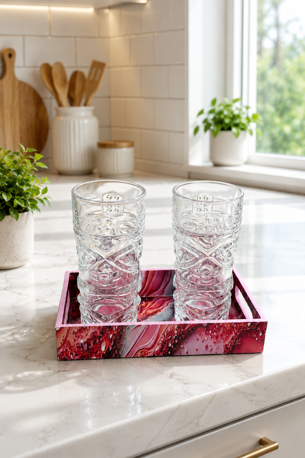 Premium Beer Glass Set with Decorative MDF Serving Tray | 2 Crystal Clear Tall Beer Glasses with Marble Finish Tray | Heavy Drinking Glasses for Beer, Juice, Soft Drinks & Home Bar Gift Set
