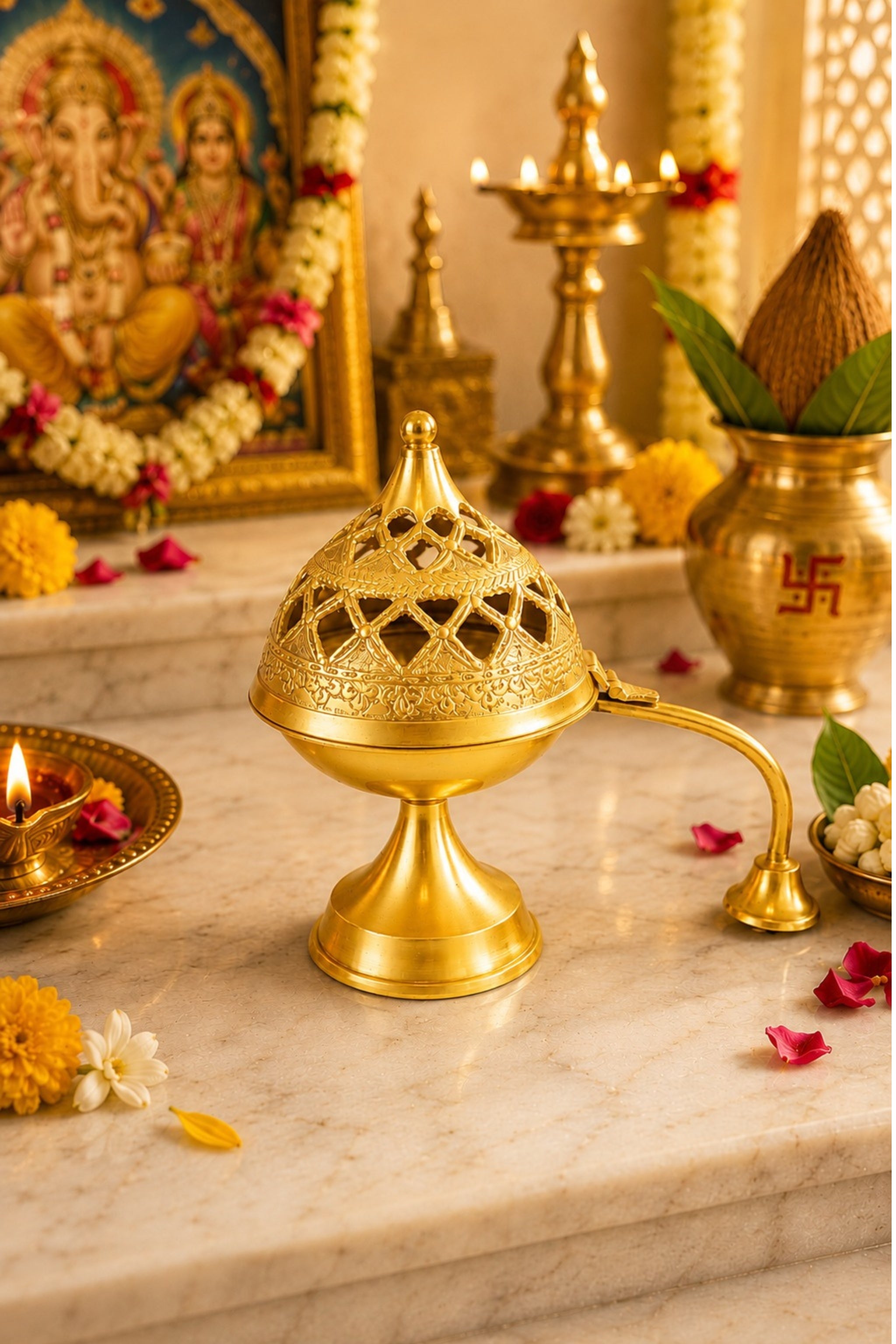 Premium Brass Loban Burner with Handle | Handcrafted Brass Dhoop Dani for Loban, Sambrani Cups, Bakhoor, Resin Incense & Dhoop | Hinged Lid Pooja Incense Burner for Home Temple, Meditation & Gifting