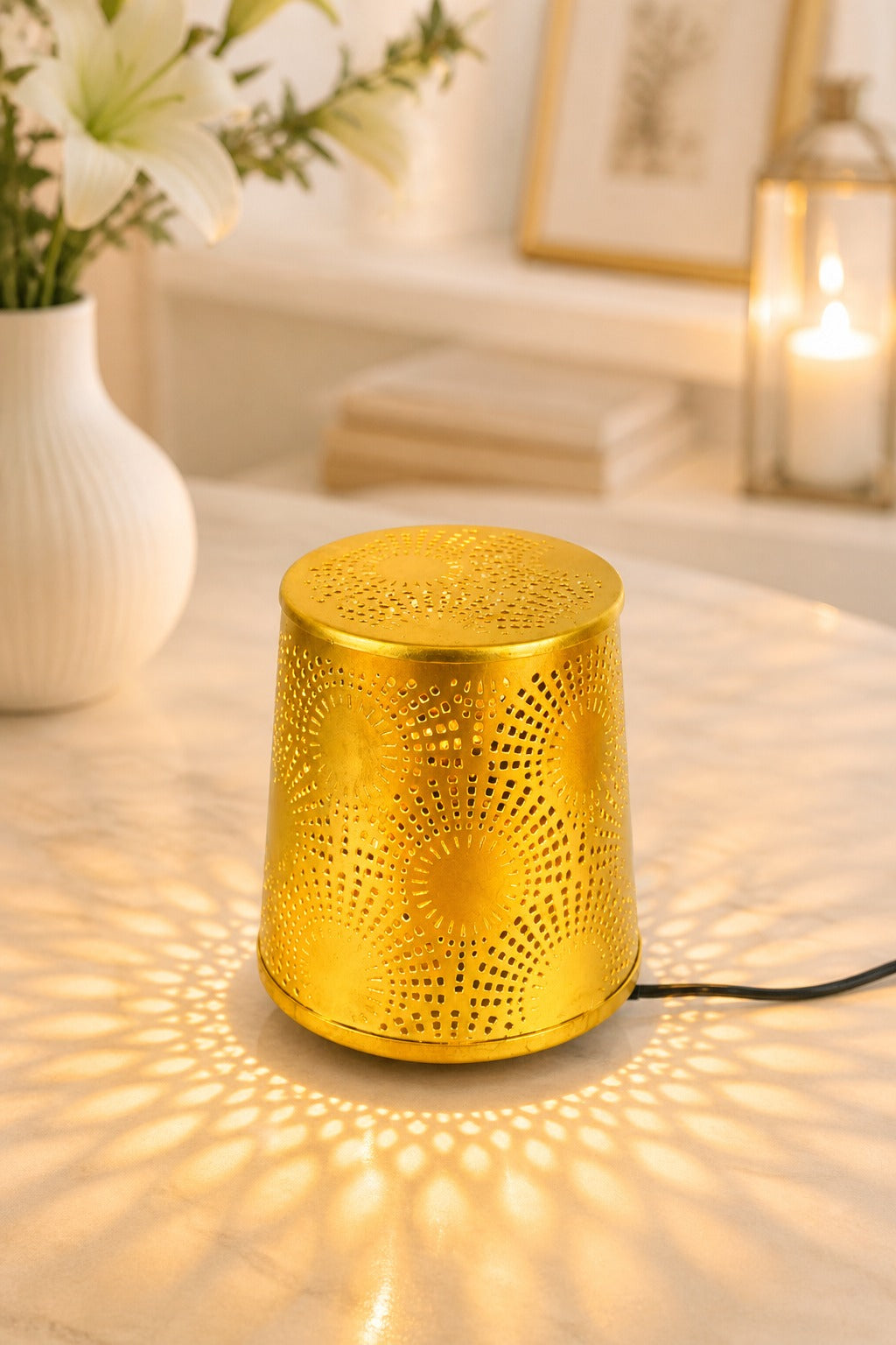 Metal Electric Aroma Diffuser Burner | Circular Cutwork Bulb Heat Oil Warmer Lamp | Fragrance Diffuser for Home, Office, Spa & Meditation | Free 10 ml Aroma Oil Included