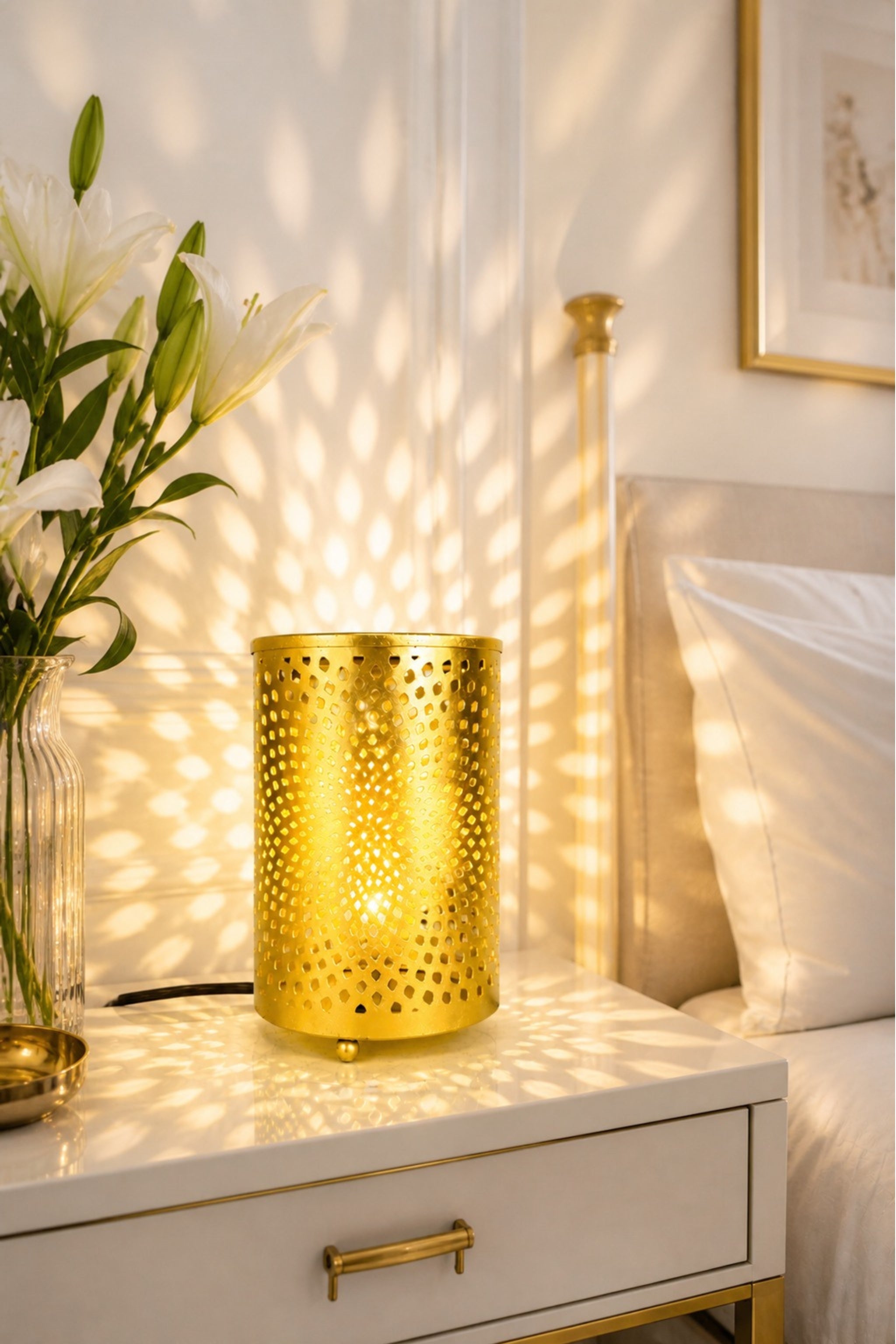 Modern Spiral Light Projection Electric Diffuser Lamp | Metal Aroma Burner with Warm Ambient Glow for Home Décor & Relaxation