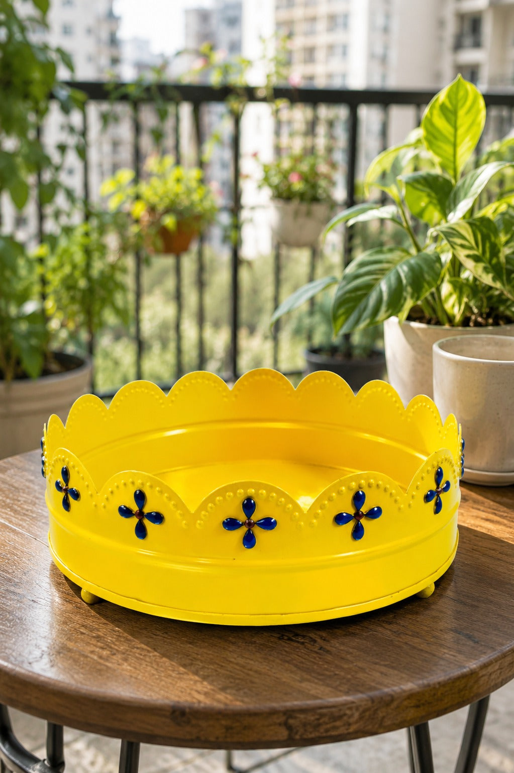 Premium Decorative Metal Round Tray (Yellow) | Yellow Multipurpose Gift Hamper Basket | Floral Serving Tray | Fruit, Cosmetics, Organizer & Home Decor Tray | 19 cm