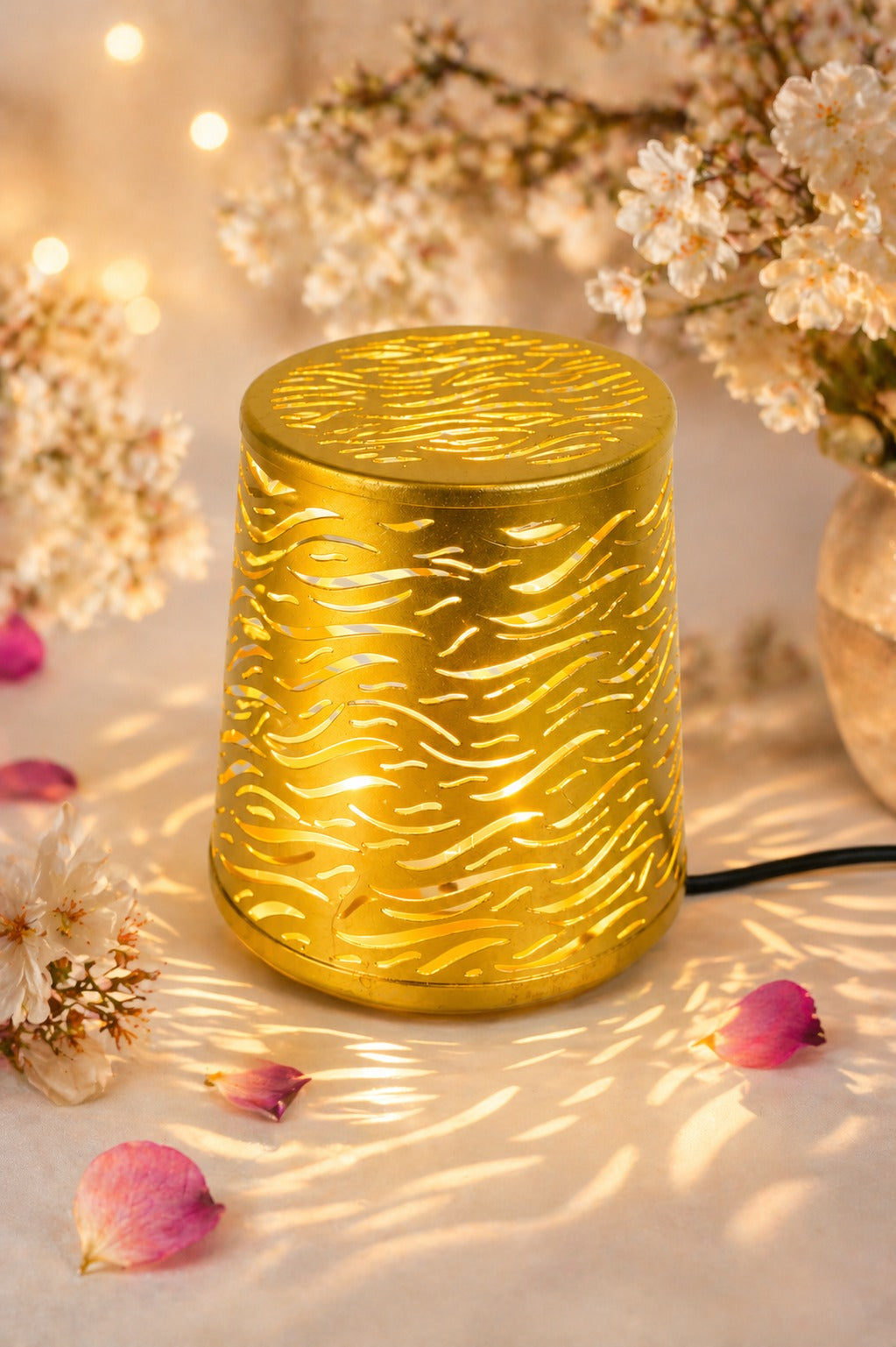 Electric Metal Aroma Diffuser Lamp With Glass Bowl | Premium Cutwork Design | Home Decor & Fragrance Burner With Free 10 Ml Aroma Oil & 2 Bulbs