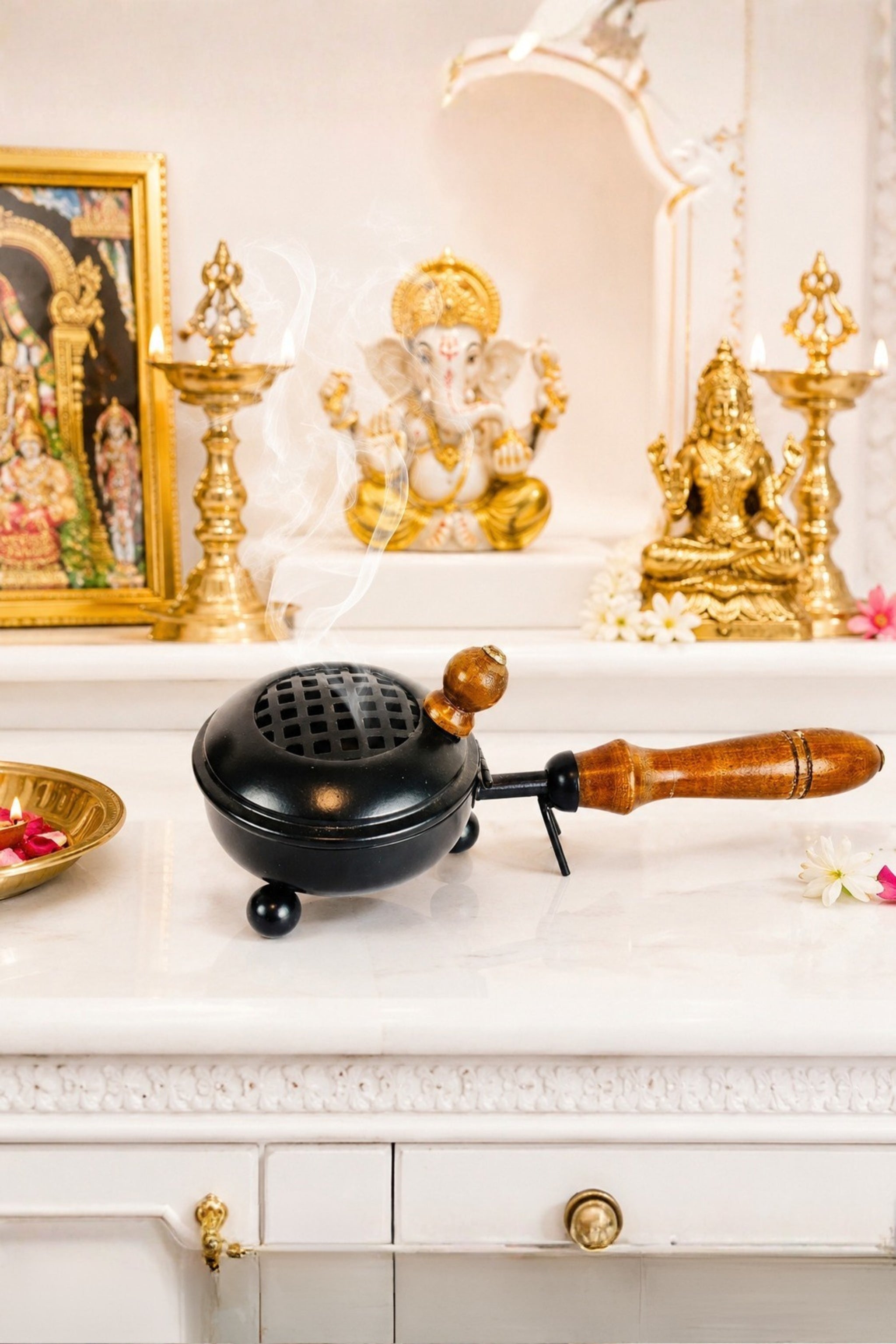 Black Metal Dhoop Dani with Wooden Handle & Lid for Pooja, Loban & Sambrani Burning | Covered Incense Burner for Home Temple, Havan, Vastu & Daily Use Puja Item