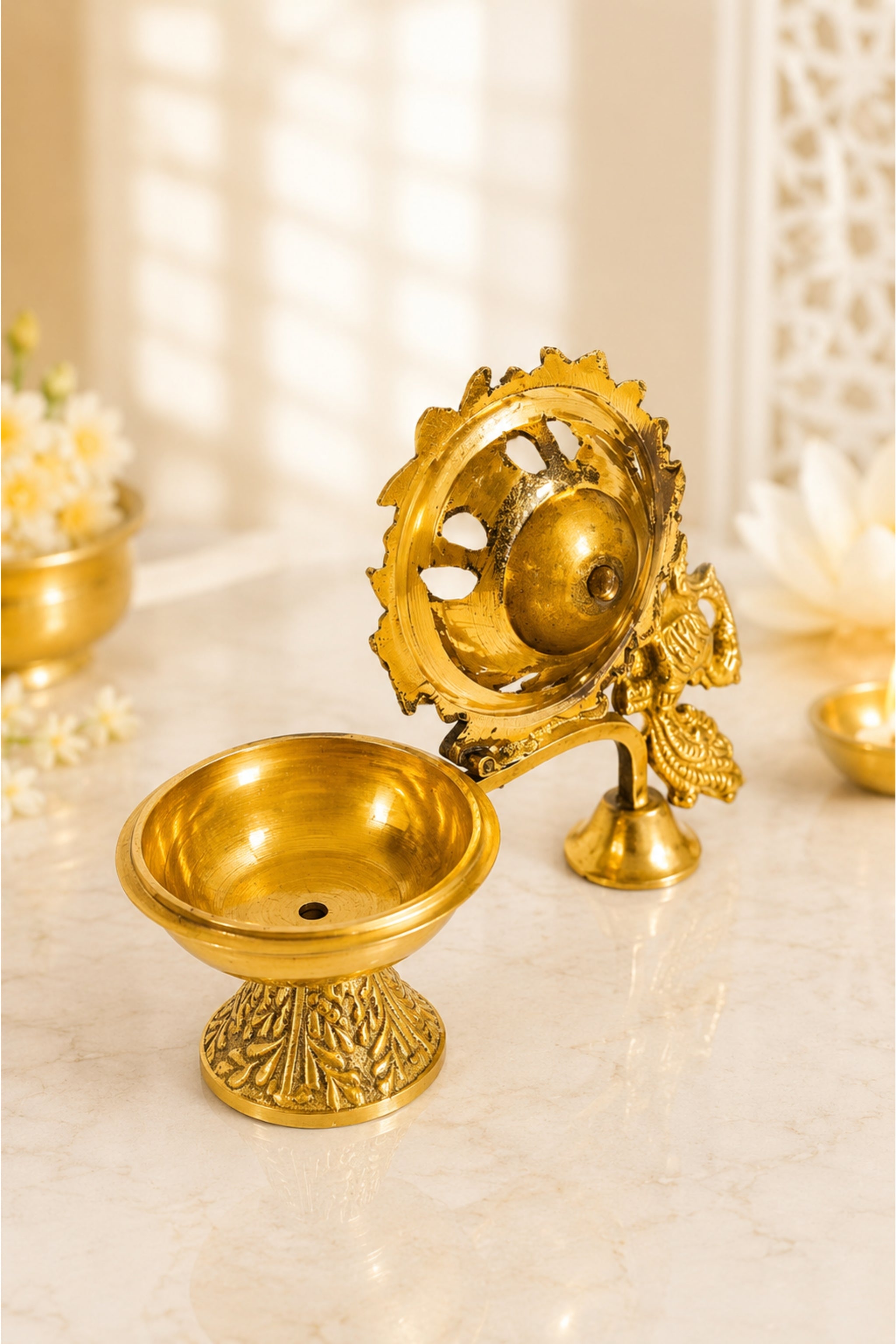 Premium Peacock Brass Incense Burner with Handle | Handcrafted Brass Dhoop Dani for Sambrani, Loban, Dhoop Cups & Resin Incense | Decorative Pooja Dhuni Burner for Home & Temple