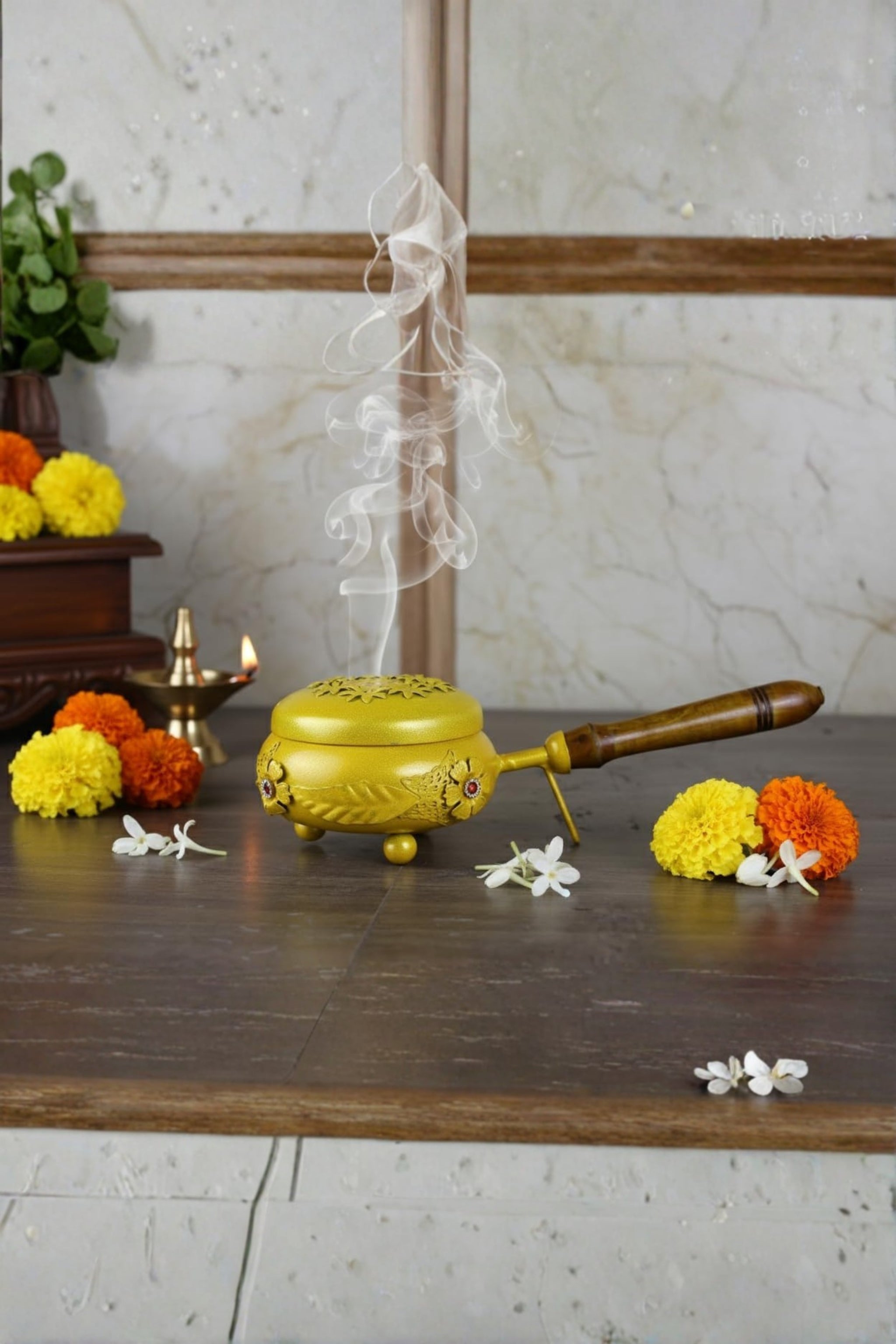 Metal Dhoop Dani with Wooden Handle for Pooja, Loban & Havan | Covered Incense Burner for Agarbatti, Camphor & Sambrani | Home Temple Decor, Vastu & Festive Gift Item