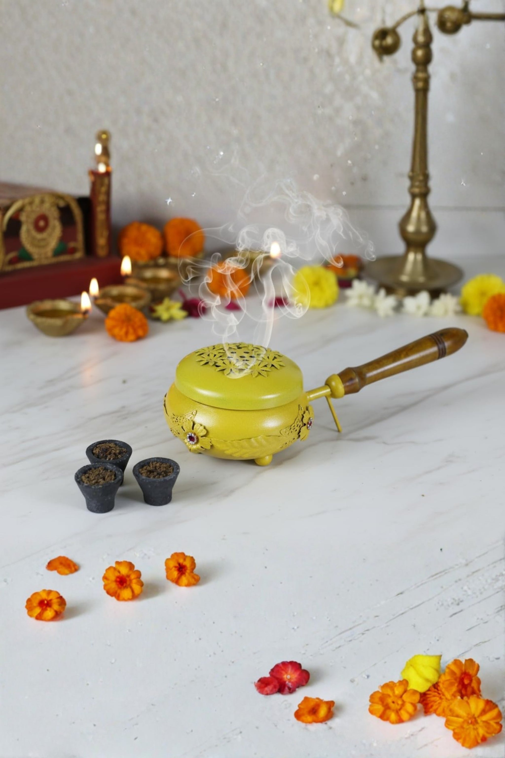 Metal Dhoop Dani with Wooden Handle for Pooja, Loban & Havan | Covered Incense Burner for Agarbatti, Camphor & Sambrani | Home Temple Decor, Vastu & Festive Gift Item