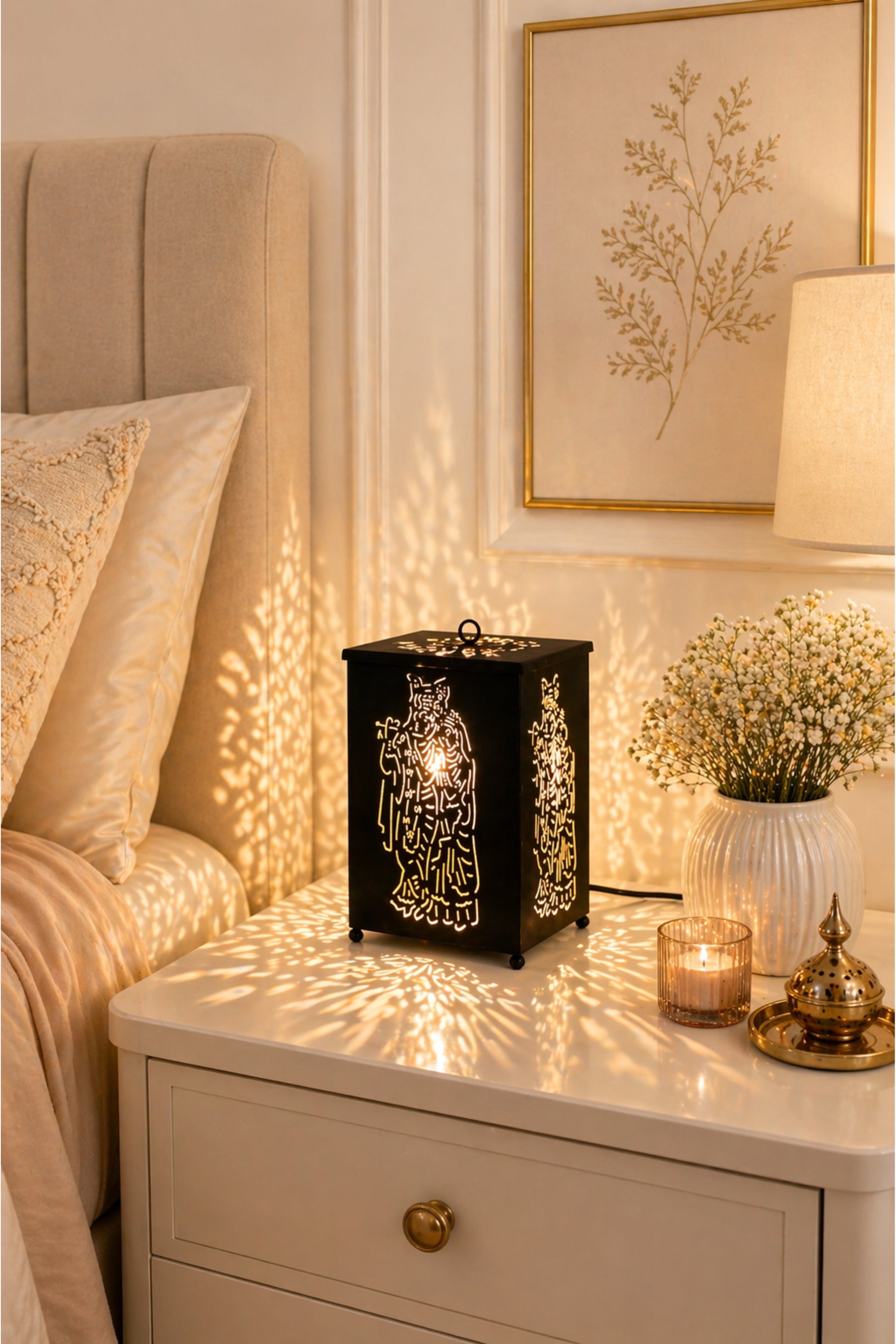 Radha Krishna LED Shadow Lamp with Cutwork Design | Decorative Spiritual Night Light for Bedroom, Temple & Home Decor | Metal Lamp for Diwali, Meditation & Gifting