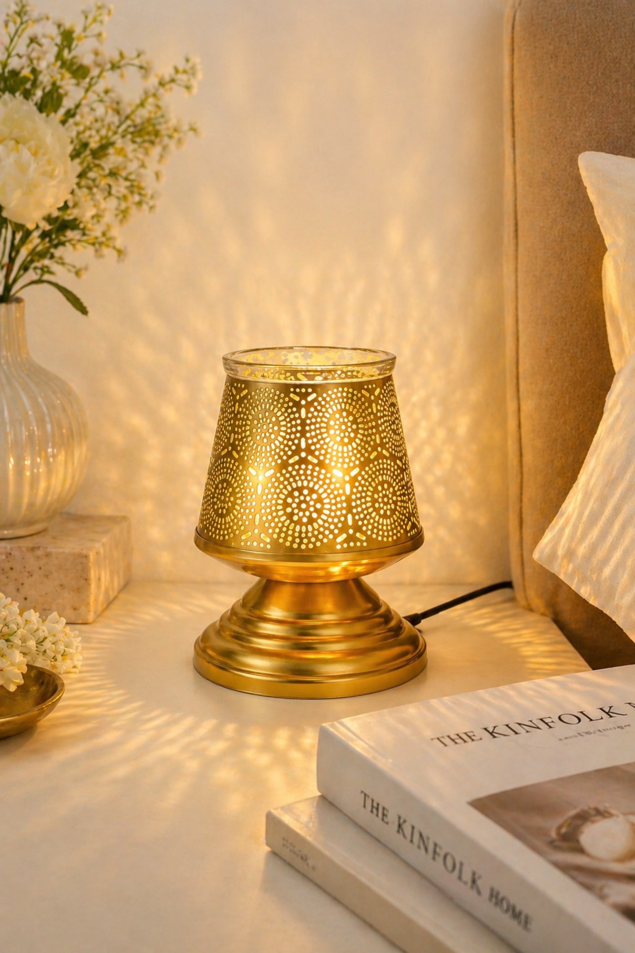 Premium Metal Aroma Diffuser Lamp with Glass Bowl | Elegant Cutwork Electric Oil Burner | Warm Ambient Light Aromatherapy Diffuser | Decorative Fragrance Lamp for Home & Gifting