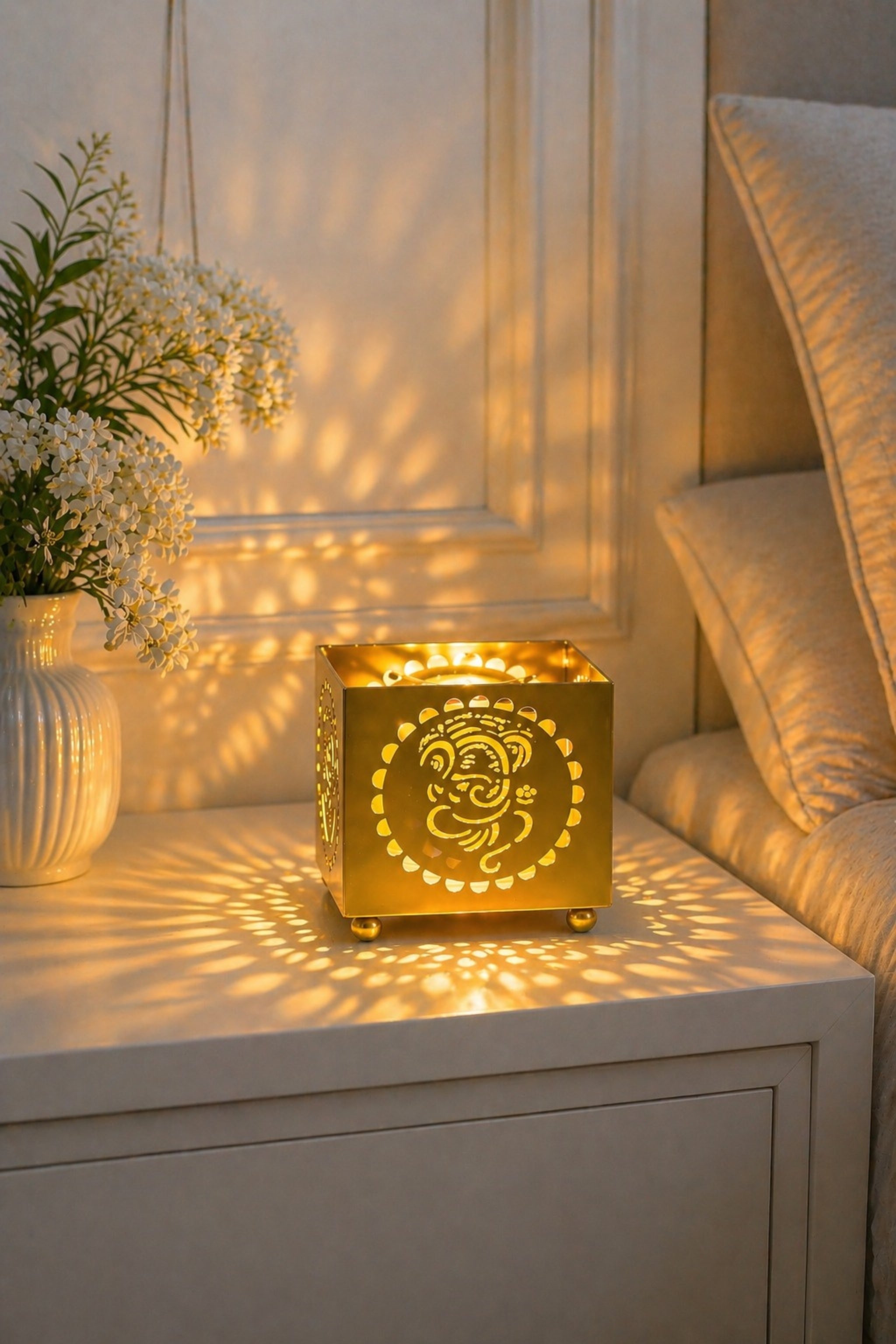 Lord Ganesha Electric Aroma Diffuser with Cutwork Design | Spiritual Essential Oil Burner Lamp for Temple, Home & Meditation | Fragrance Diffuser with Free Glass Bowl, 10ml Aroma Oil & 2 Bulbs