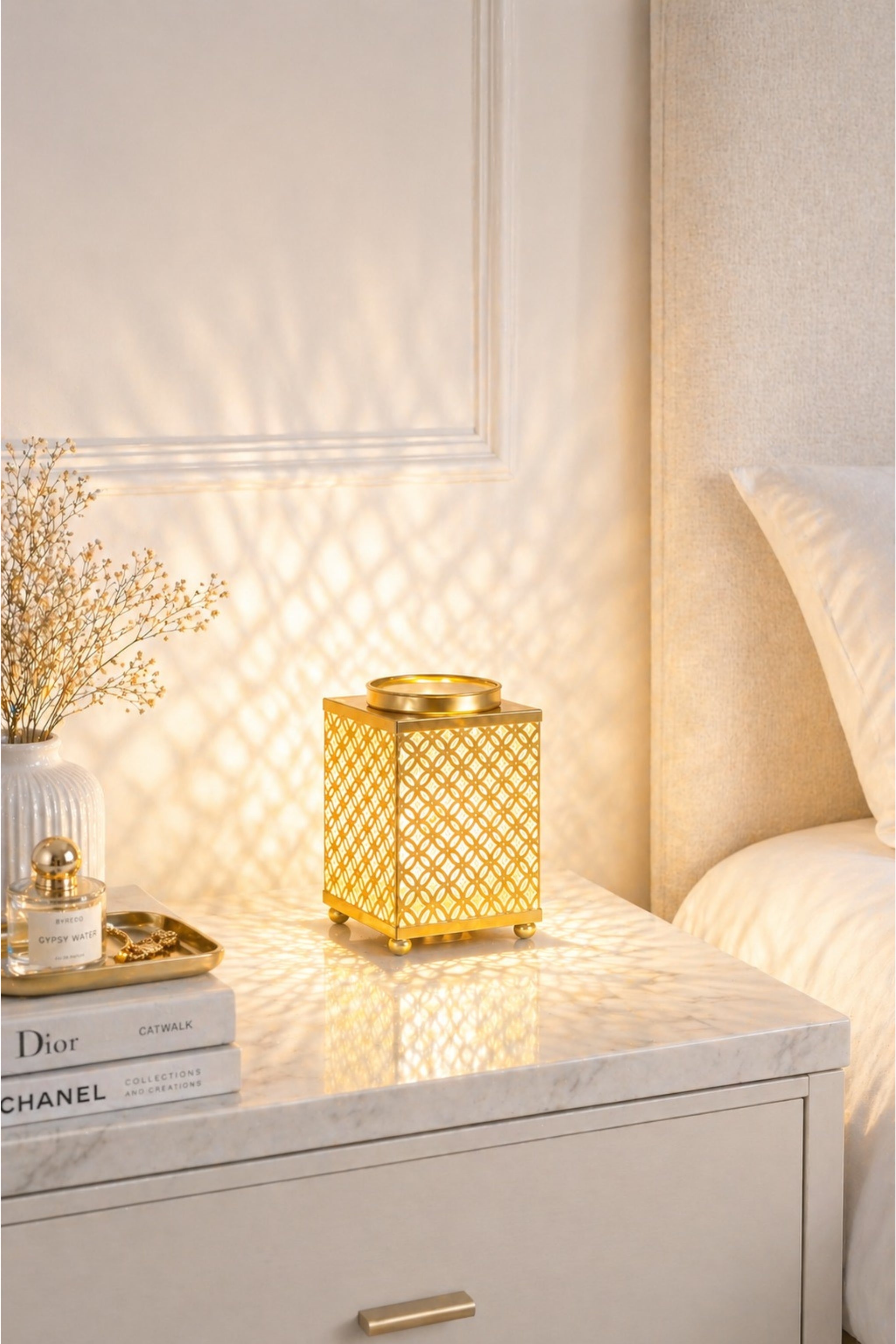 Premium Square Metal Electric Aroma Diffuser Lamp with Glass Bowl | Elegant Cutwork Oil Burner | Warm Ambient Light Aromatherapy Diffuser | Decorative Fragrance Lamp for Home & Gifting