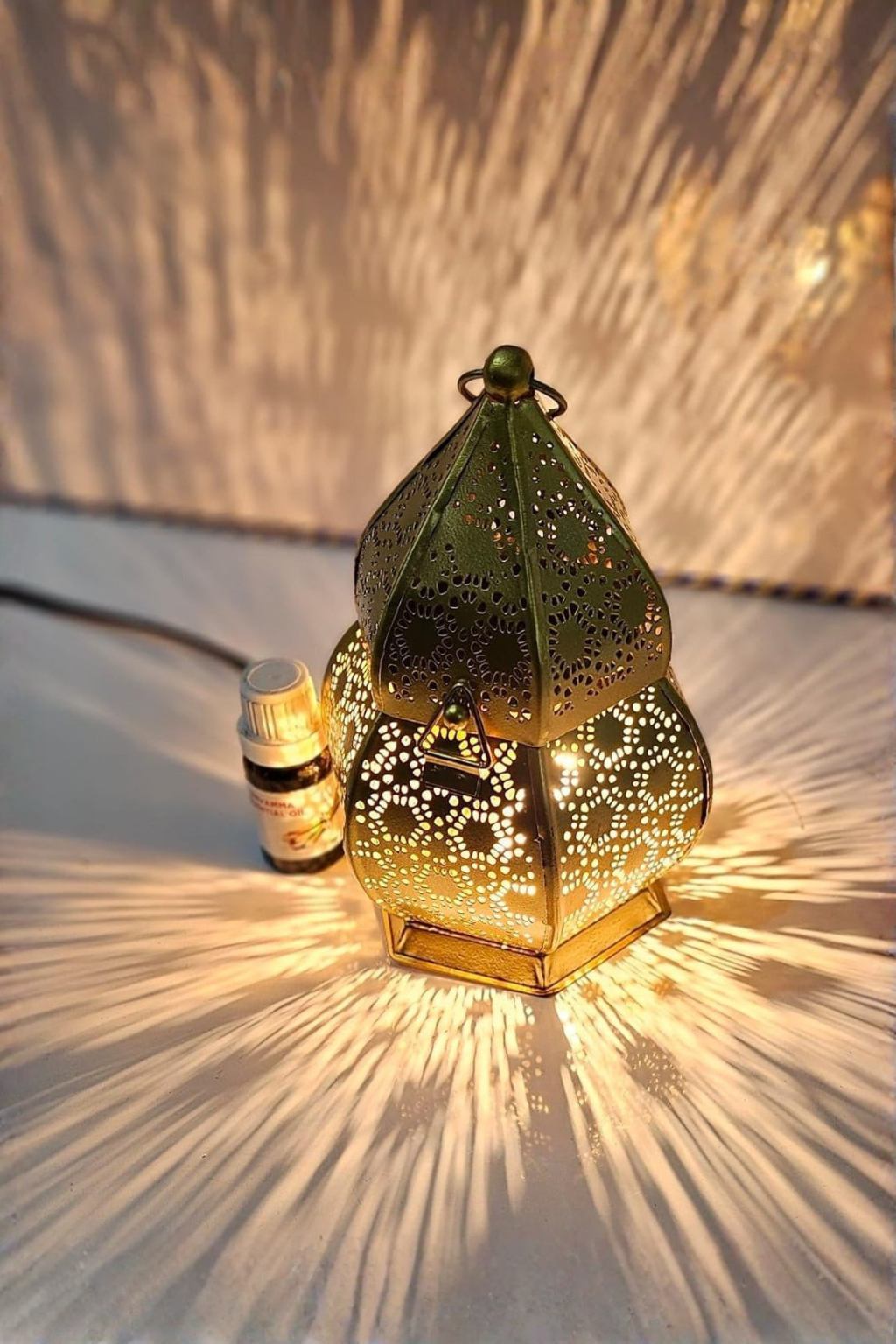 Premium Metal Aroma Diffuser Lamp with Essential Oil | Elegant Cutwork Design Electric Burner | Warm Ambient Light Aromatherapy Diffuser | Decorative Home Fragrance Lamp for Relaxation & Gifting