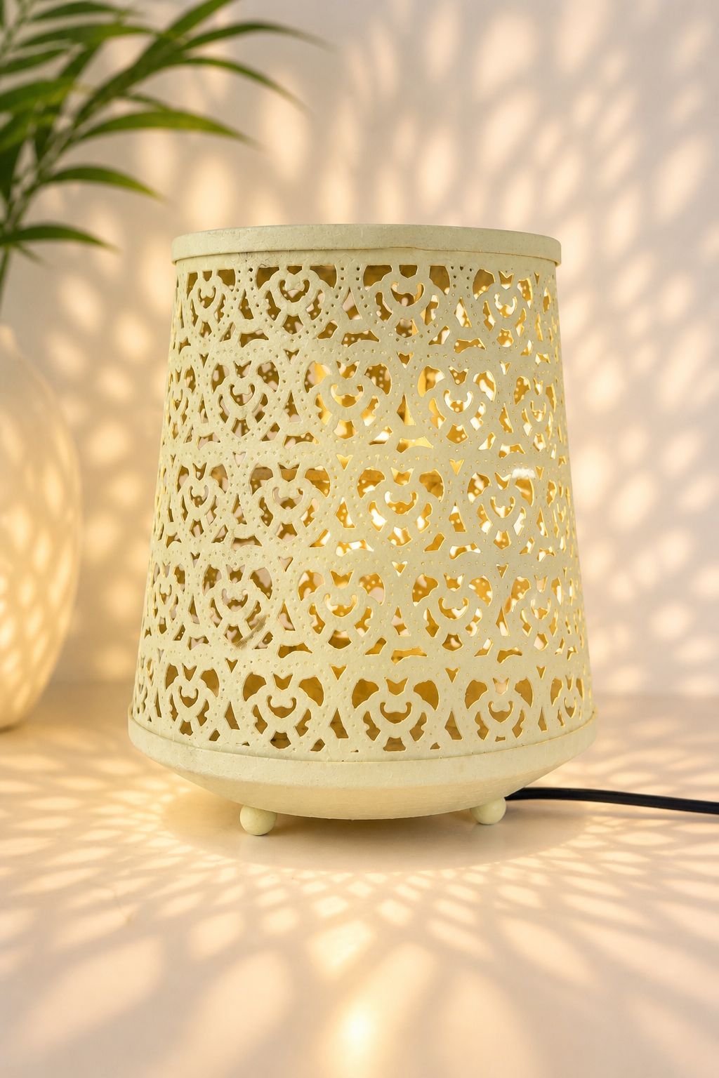 IvoryGlow Heart Cutwork Electric Aroma Diffuser Lamp With Cylindrical Design | Essential Oil Burner For Home, Bedroom & Living Room | Includes Free Glass Bowl, 10ml Aroma Oil & 2 Electric Bulbs