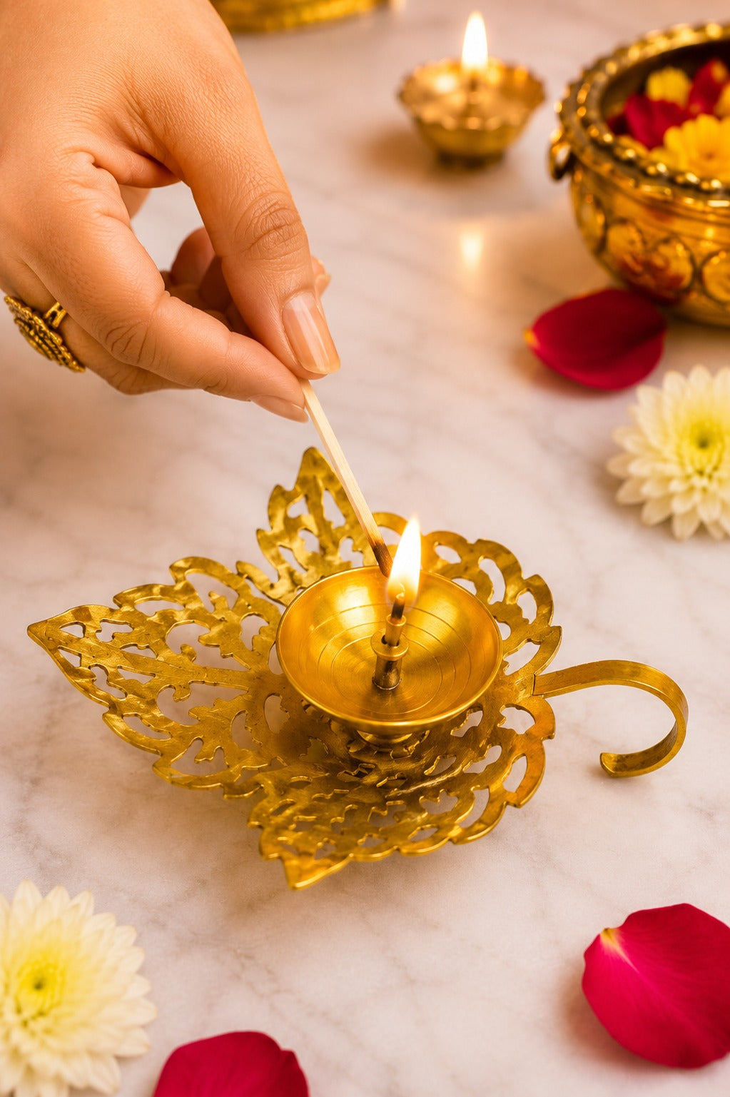 Metal Leaf Diya | Decorative Metal Oil Lamp with Elegant Leaf Design | Traditional Pooja Deepak for Home Temple, Diwali Décor & Festive Gifting