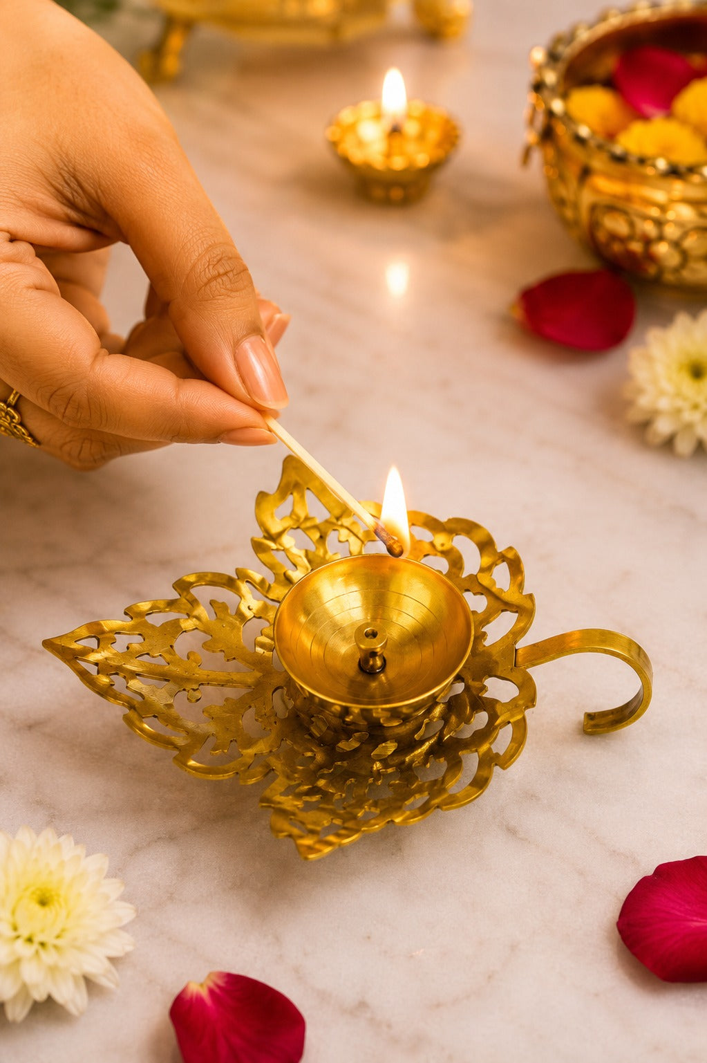 Metal Leaf Diya | Decorative Metal Oil Lamp with Elegant Leaf Design | Traditional Pooja Deepak for Home Temple, Diwali Décor & Festive Gifting