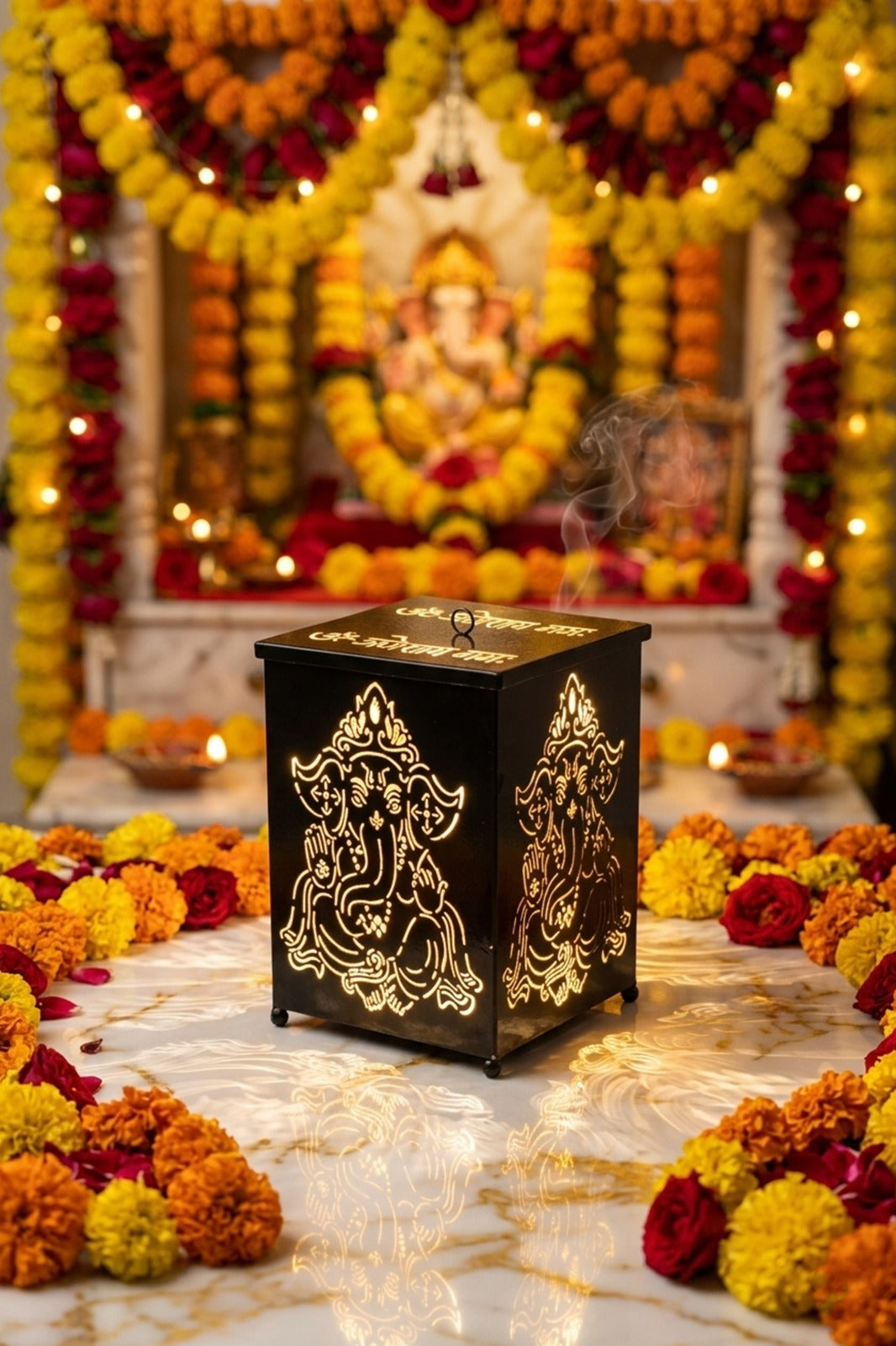 Metal Electric Aroma Diffuser Burner | Ganesh Ji Design Bulb Heat Oil Warmer Lamp | Fragrance Diffuser for Home, Office, Spa & Meditation | Free 10 ml Aroma Oil Included