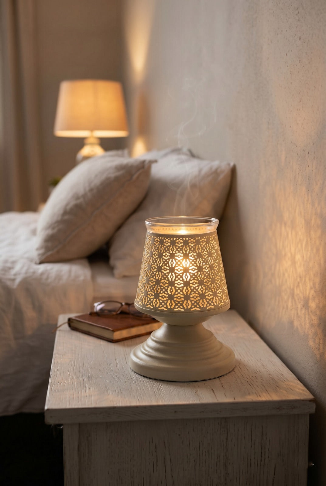 Metal Electric Aroma Diffuser Burner | Bulb Heat Oil Warmer Lamp | Fragrance Diffuser for Home, Office, Spa & Meditation | Free 10 ml Aroma Oil Included (Ivory)